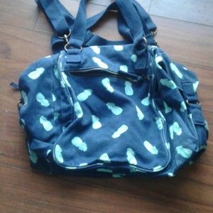 Pineapple overnight bag